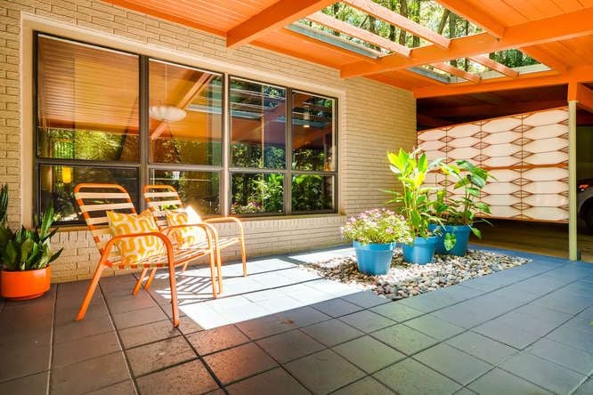 #midcenturymodernhomes, #AtlantaMidCenturymodern, #uniquehomesatlanta, top selling listing agent, unique home specialist