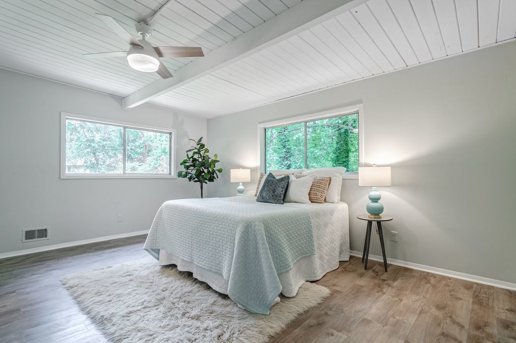 #midcenturymodernhomes, #uniqueatlantahomes, #atlantaMidCenturymodern, top selling listing agent, best Atlanta realtor