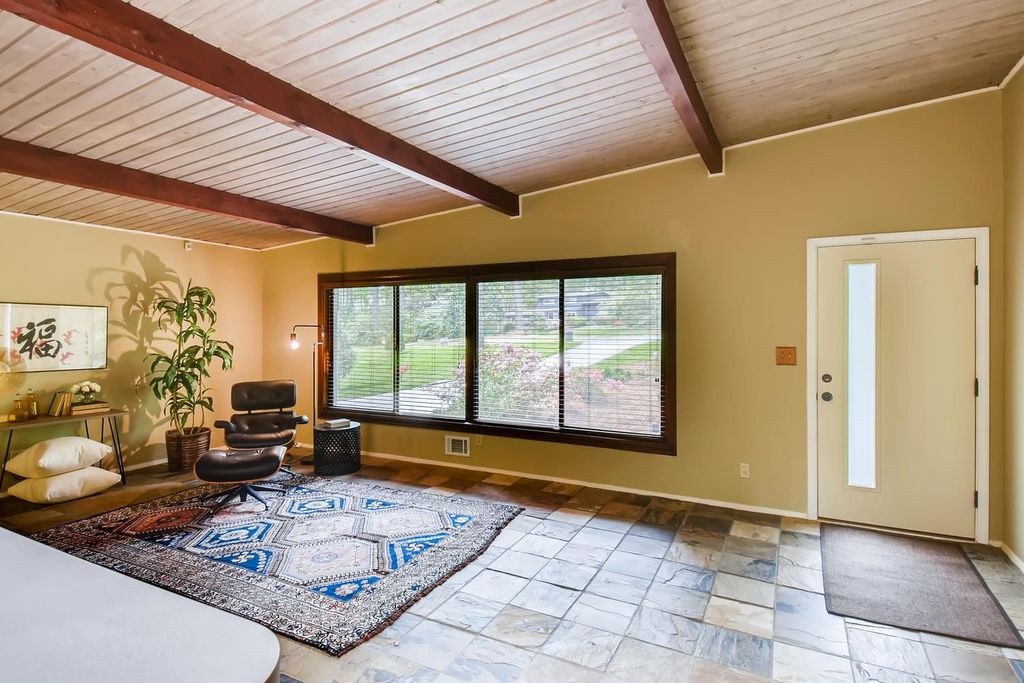 #northcrestmidcenturymodern, #atlantaMidCenturymodernhomes, #uniquehomerealtor, top selling Atlanta listing agent, best Atlanta real estate broker
