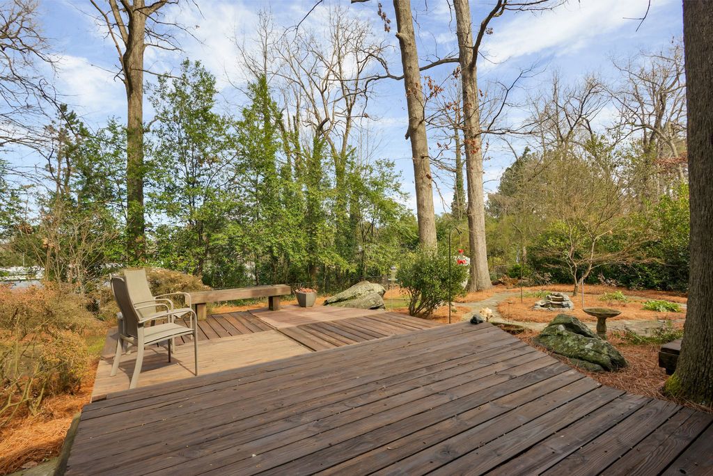#atlantaMidCenturymodernhomes, #uniquehomespecialist, #midcenturyatlanta, top selling Atlanta listing agent, best Atlanta realtor, find the best Atlanta real estate agent near me