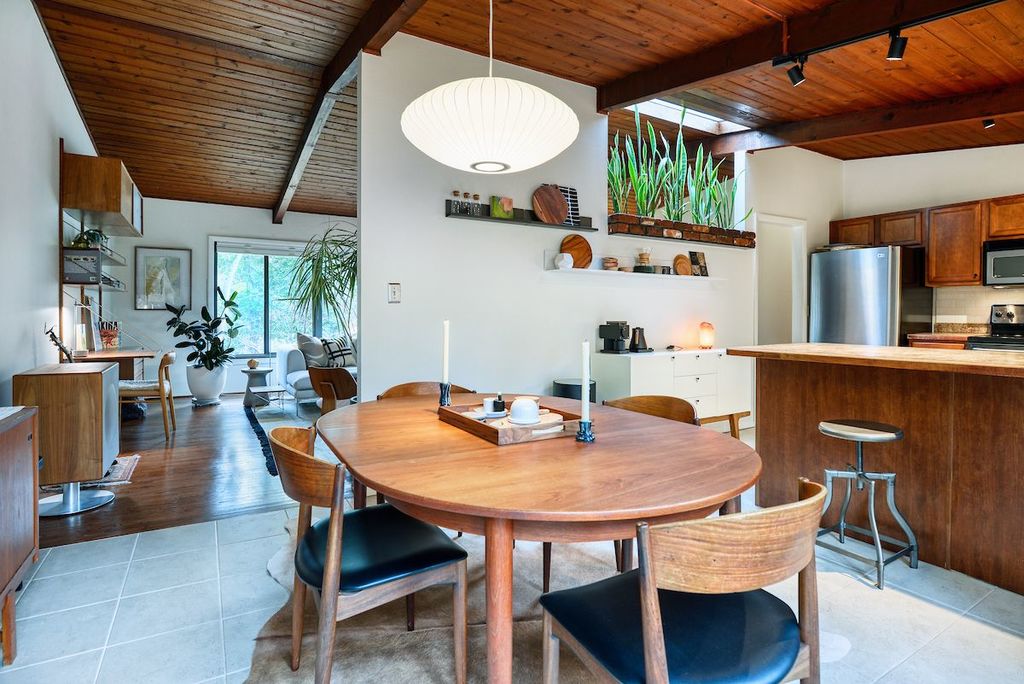 #northcrestmidcenturymodern, #atlantaMidCenturymodernhomes, top selling Atlanta listing agent, best Atlanta realtor, unique home specialists