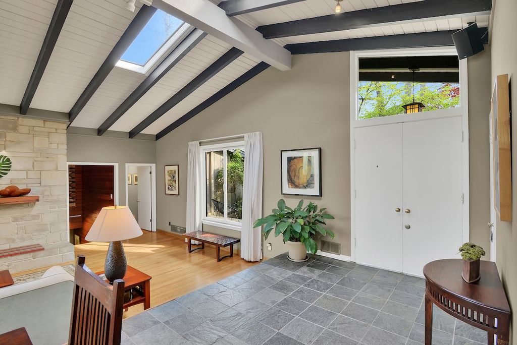 Top selling Atlanta listing agent