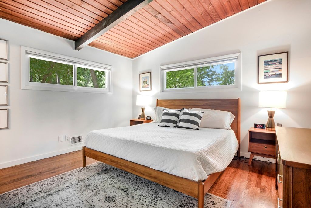 #midcenturymodernatlanta, #atlantaMidCenturymodernhomes, #uniquehomes, #northcrestmidcenturymodernhomes, Top selling Atlanta listing agent, best Atlanta realtor