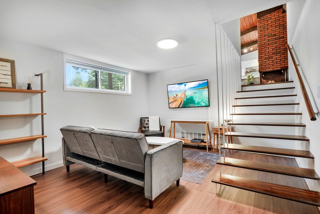 #midcenturymodernatlanta, #atlantaMidCenturymodernhomes, #uniquehomes, #northcrestmidcenturymodernhomes, Top selling Atlanta listing agent, best Atlanta realtor