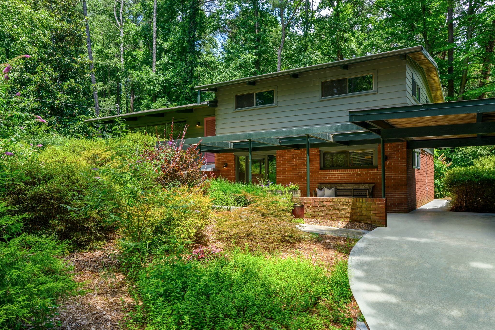 #northcrestmidcenturyhomes, #midcenturymodernatlanta, #atlantaMidCenturymodern, top selling Atlanta listing agent, unique home specialist, best Atlanta real estate broker