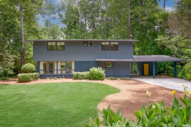 #northcrestmidcenturymodern, #atlantaMidCenturymodernhomes, best Atlanta realtor for unique homes, top selling Atlanta listing agent, #midcenturymodern