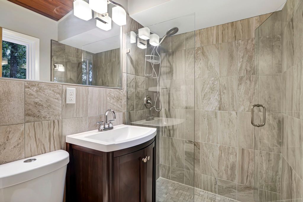 #midcenturymodernhomes, #uniquehomespecialists, #atlantaMidCenturymodernhomes, top selling Atlanta listing agent, #best Atlanta real estate broker, Northcrest midcentury modern homes