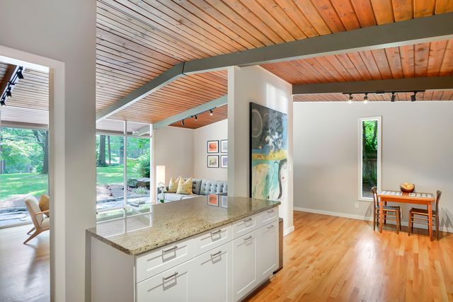 #midcenturymodernhomes, #uniquehomespecialists, #atlantaMidCenturymodernhomes, top selling Atlanta listing agent, #best Atlanta real estate broker