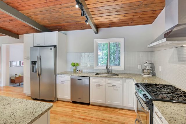 #midcenturymodernhomes, #uniquehomespecialists, #atlantaMidCenturymodernhomes, top selling Atlanta listing agent, #best Atlanta real estate broker
