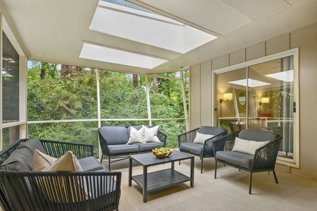 #midcenturymodernatlanta, #atlantaMidCenturymodernhomes, #uniquehomesatlanta, top selling Atlanta listing agent, best Atlanta realtor