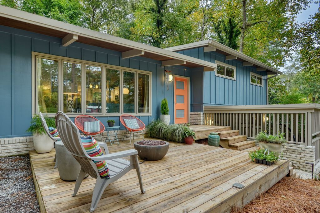 #midcenturymodernhomes, #atlantaMidCenturymodernhomes, #uniquehomespecialist, best Atlanta realtor, top selling Atlanta listing agent