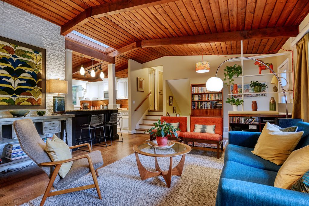 #midcenturymodernhomes, #atlantaMidCenturymodernhomes, #uniquehomespecialist, best Atlanta realtor, top selling Atlanta listing agent