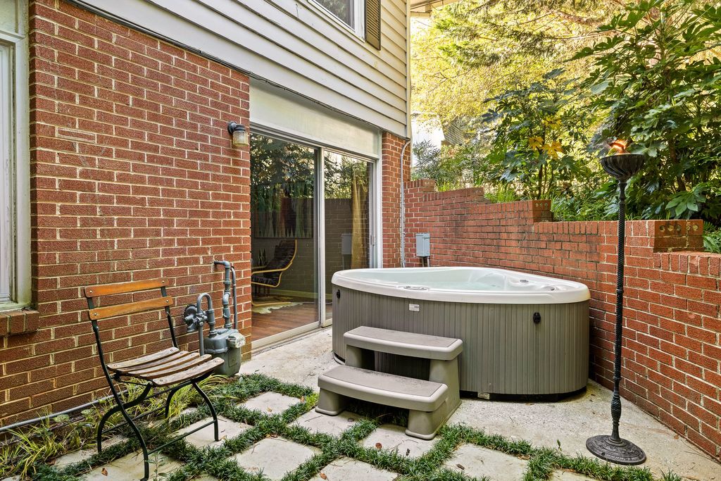 blog hottub Heartwood