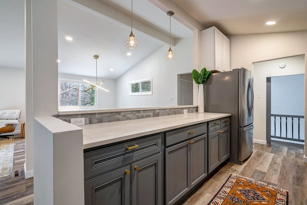 top selling Atlanta listing agent, #comtemporaryhomes, #atlantacontemporaryhomes, best Atlanta realtor, unique home specialist 