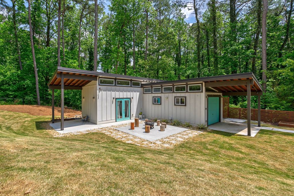 #atlantamidcenturyAframes, top selling listing agent, best Atlanta realtor, unique home specialist, #midcenturymodernhomes, Northcrest mid century A-frame homes