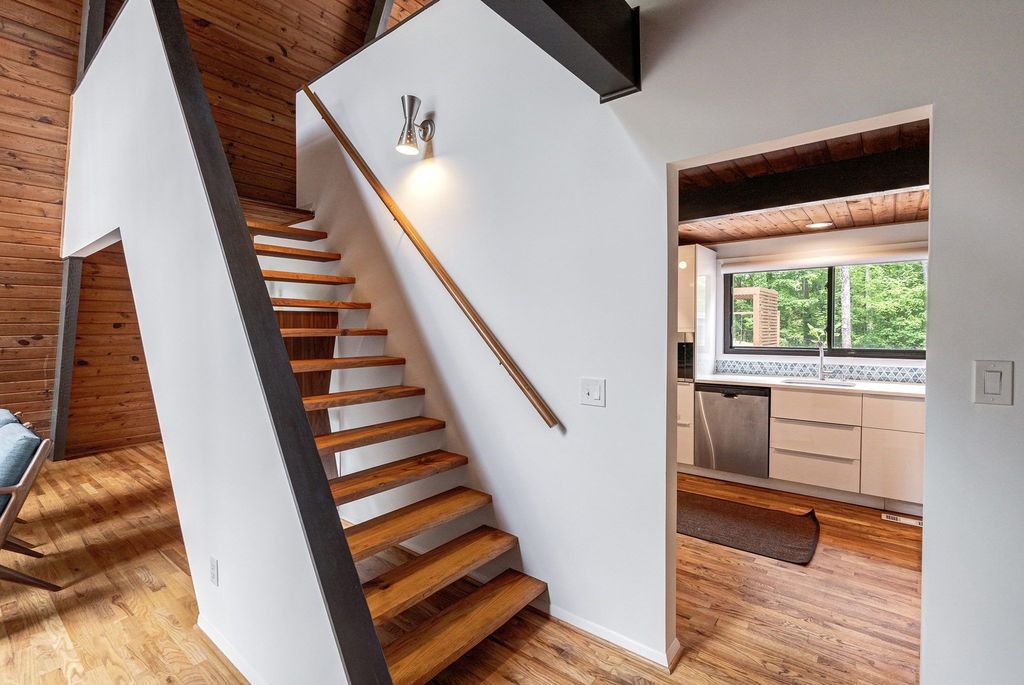 #atlantamidcenturyAframes, top selling listing agent, best Atlanta realtor, unique home specialist, #midcenturymodernhomes, Northcrest mid century A-frame homes
