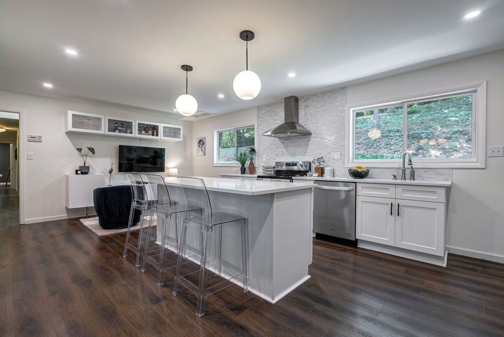 midcentury modern Atlanta, top selling listing agent, best Atlanta realtor, unique home specialist