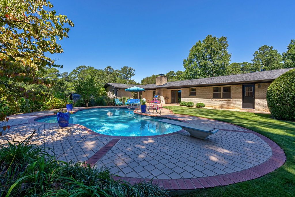 mid century modern Atlanta, best Atlanta real estate broker, top selling Atlanta listing agent