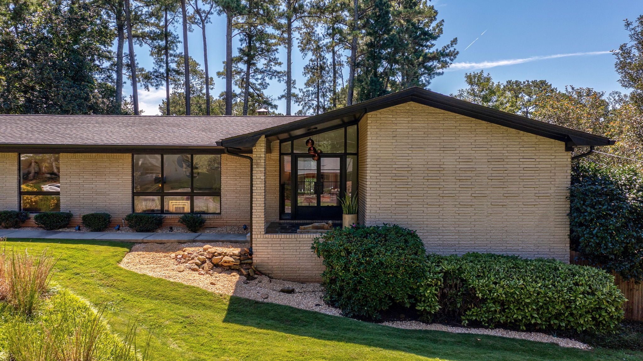 top selling Atlanta listing agent, mid century modern homes in Atlanta, best Atlanta real estate broker