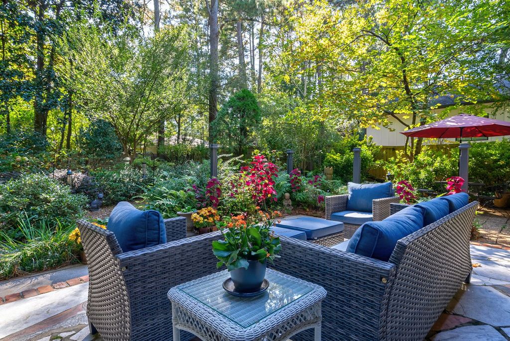 #midcenturymodernAtlanta, top selling Atlanta listing agent, best Atlanta unique home specialist