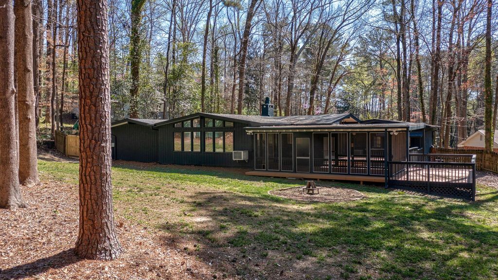 midcentury modern Atlanta, top selling Atlanta listing agent, moving to Atlanta, Atlanta coolest homes for sale