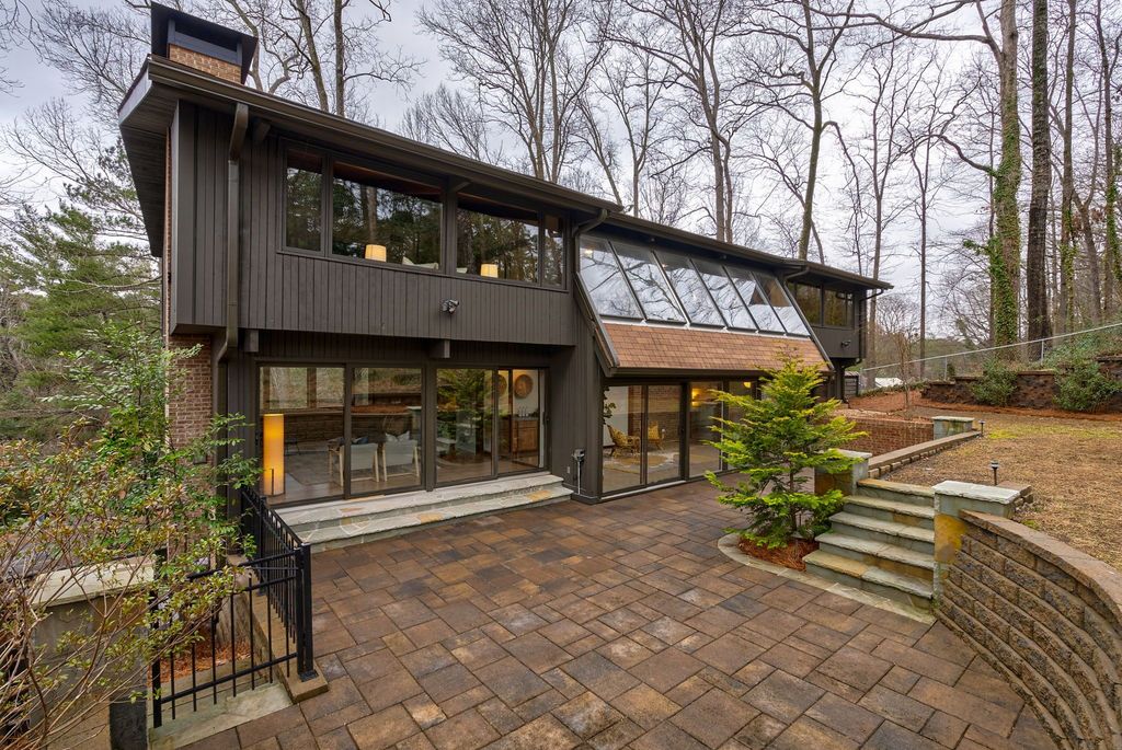#atlantamidcenturymodern, Northcrest midcentury homes, top selling Atlanta listing agent