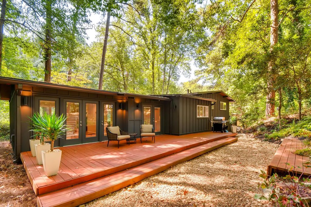 mid century modern Atlanta, mid century modern homes ifor sale, top selling listing agent in Atlanta, #atlantamidcenturymodern, #uniquehomesatlantaBluff