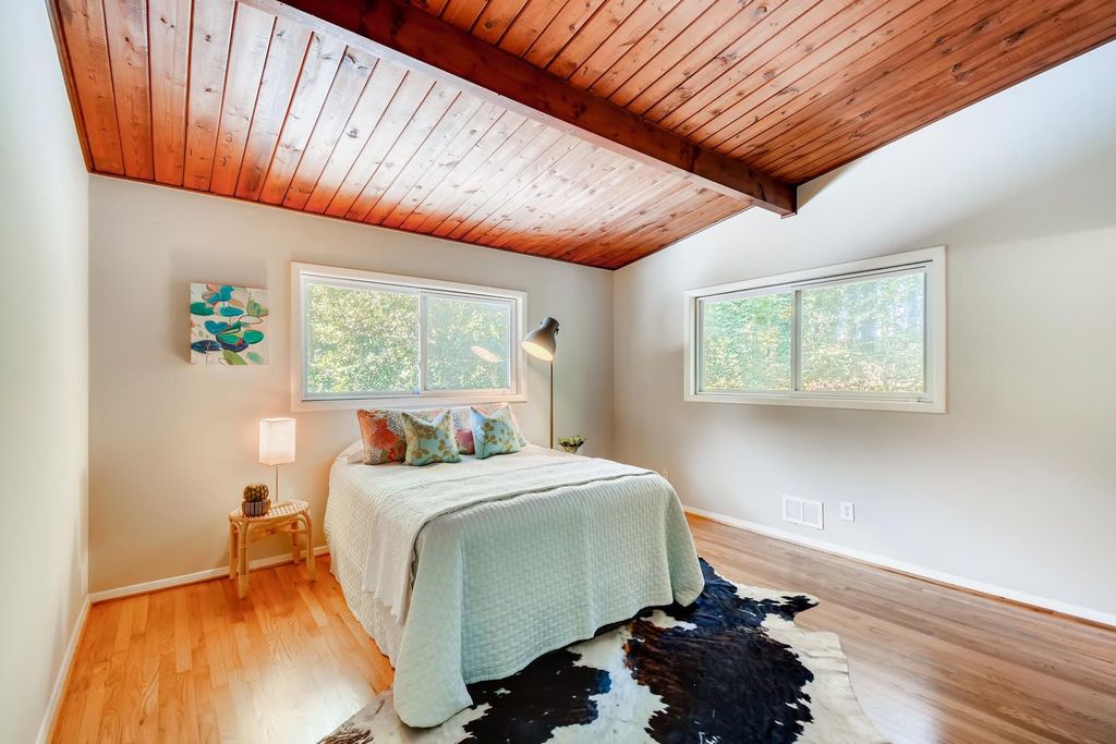 mid century modern Atlanta, mid century modern homes ifor sale, top selling listing agent in Atlanta, #atlantamidcenturymodern, #uniquehomesatlanta
