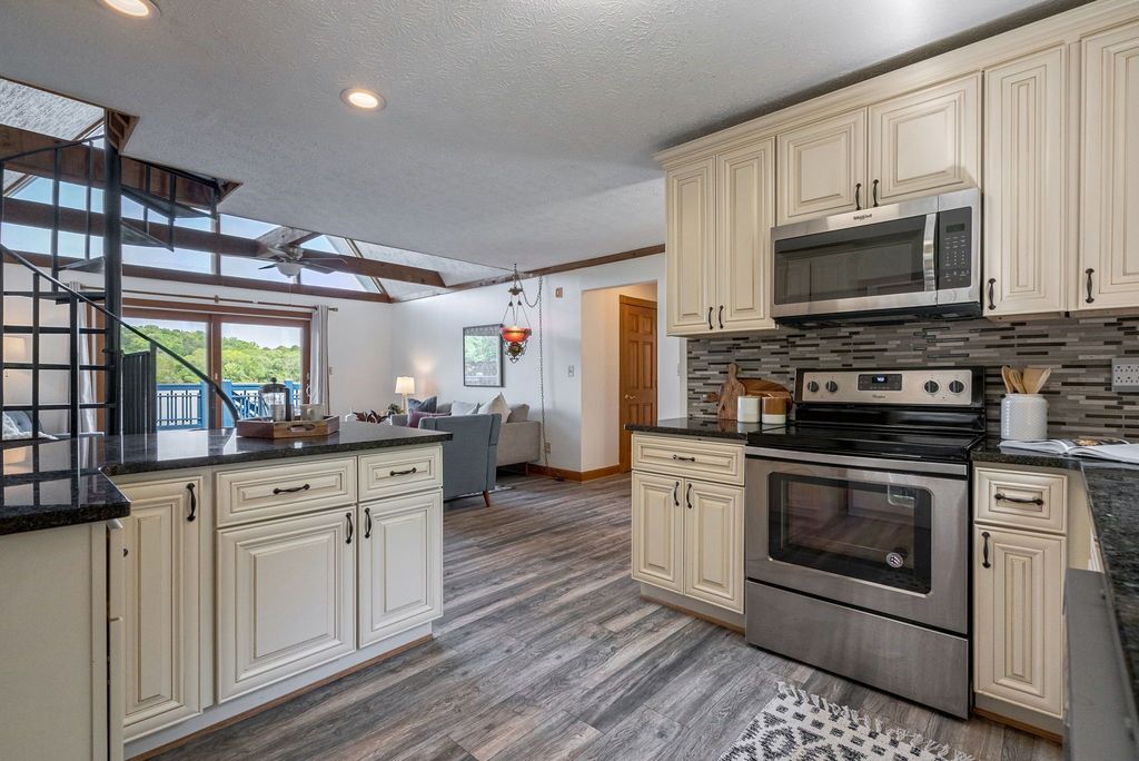 lA-Frames for sale in metro Atlanta, top selling agent, best Atlanta realtor