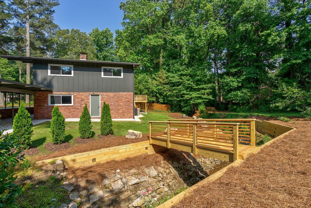 best Atlanta mid-century modern realtor, #midcenturymodern, top selling listing agent