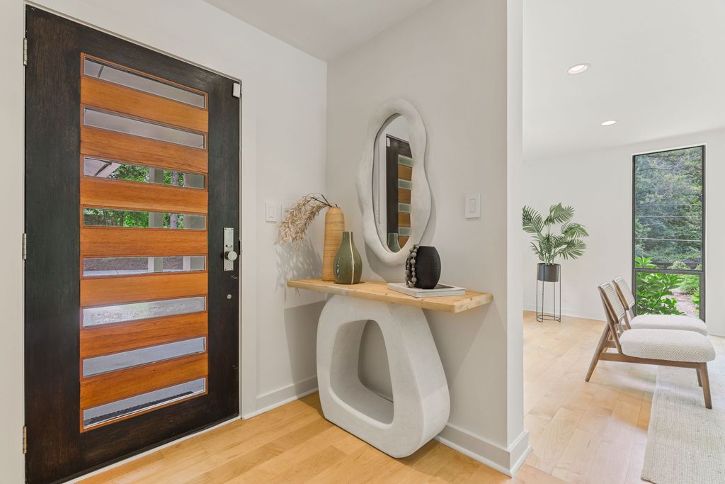 #midcenturymodern, #atlantaMCMhomes, top selling listing agent, Atlanta unique home specialist