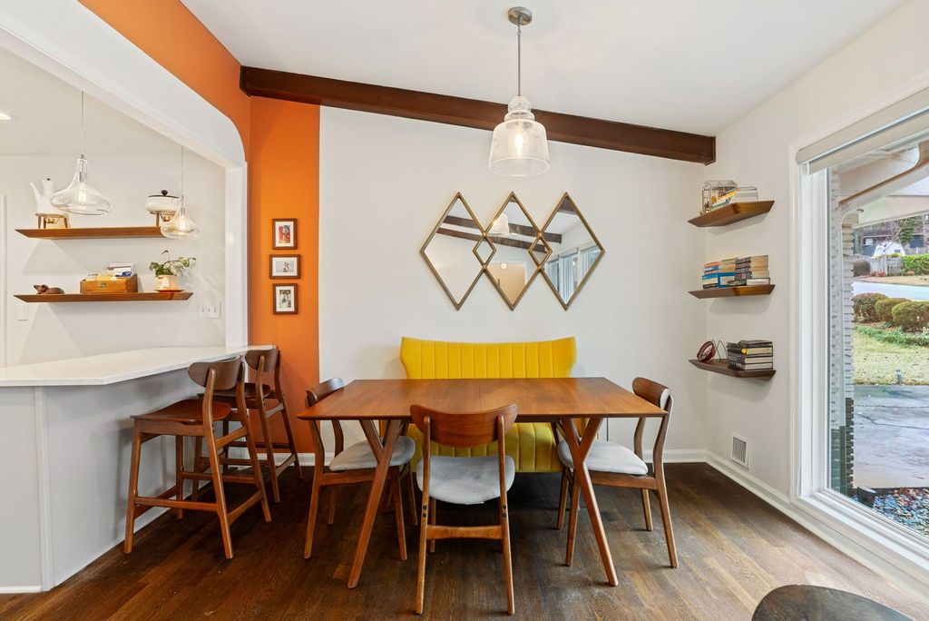 top selling Atlanta listing agent, #midcenturymodernatlanta, best Atlanta realtor, unique home specialist