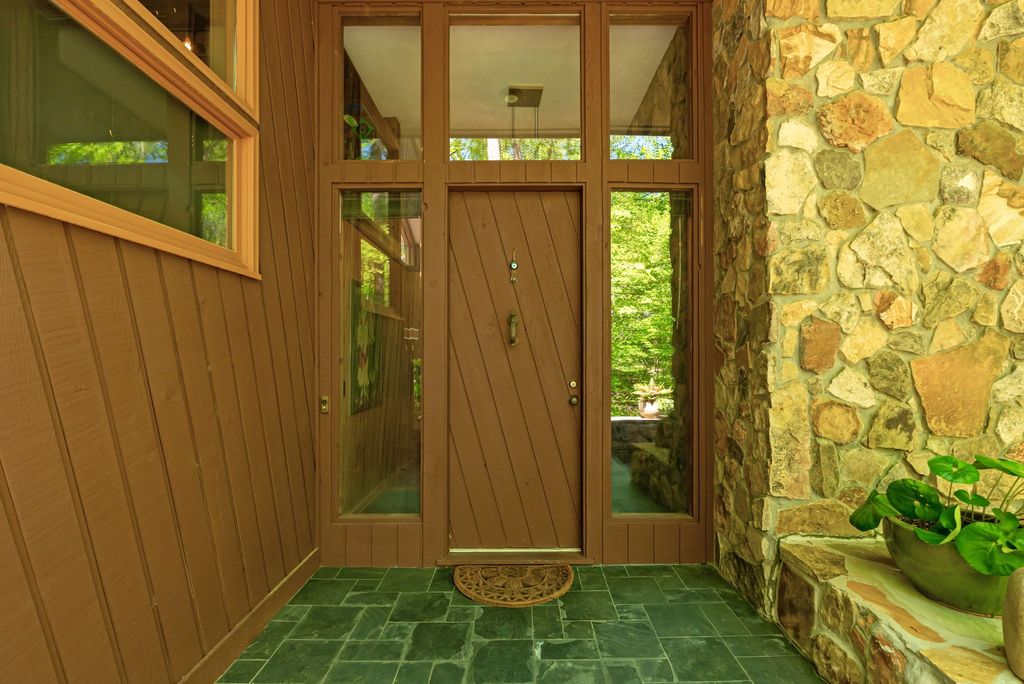 blog front door Guinivere
