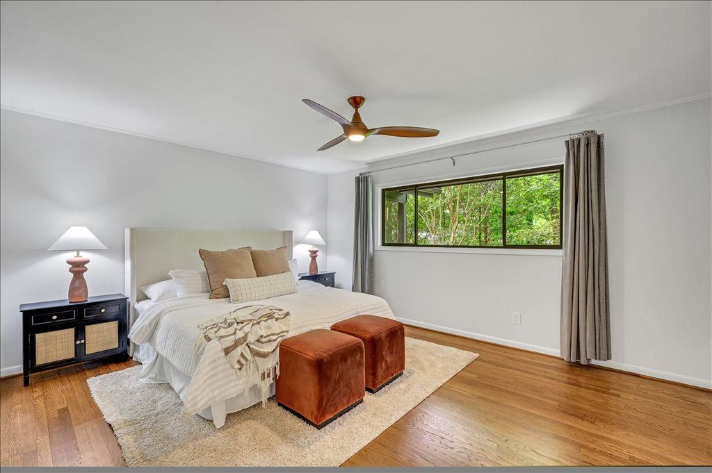 #midcenturyatlantahomes, Atlanta's unique homes specialist, top selling listing agent, find the best realtor near me, best Atlanta realty boutique