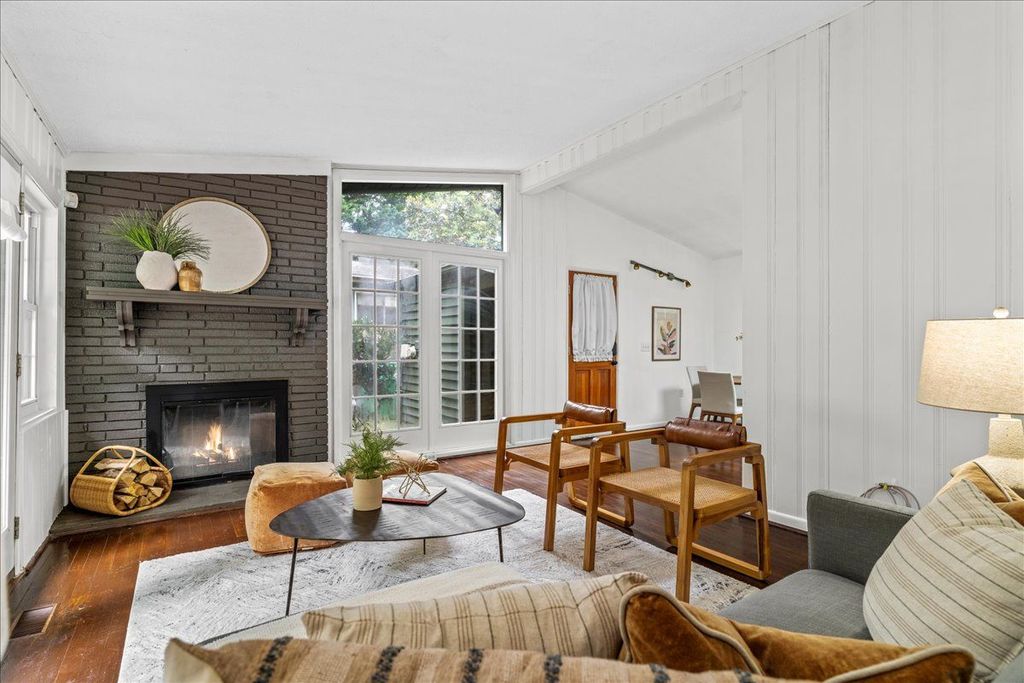 #uniquehomesatlanta, midcenturymodern, top selling Atlanta listing agent