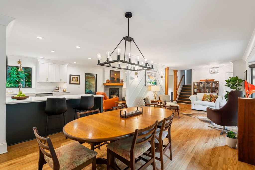 #uniquehomesatlanta, midcenturymodern, top selling Atlanta listing agent
