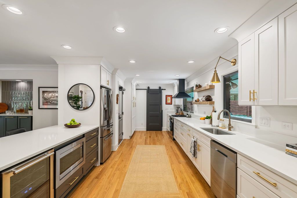 #uniquehomesatlanta, midcenturymodern, top selling Atlanta listing agent