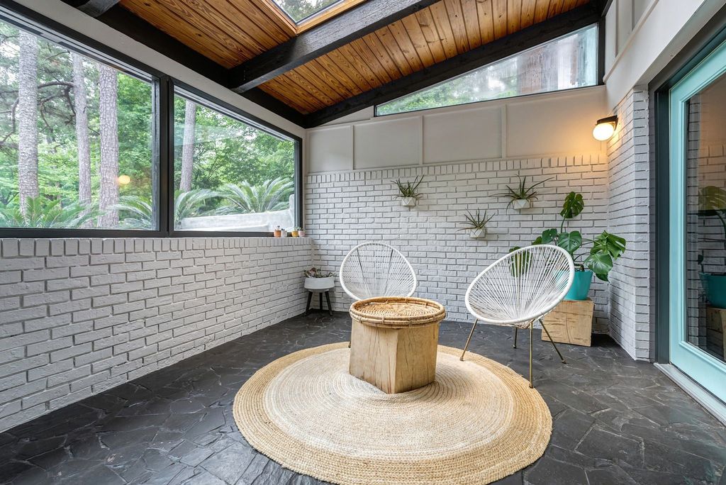 top selling Atlanta realtor, #midcenturymodern, best Atlanta real estate broker