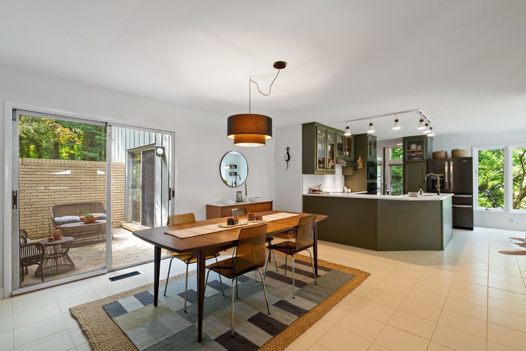 #atlantamidcentury, top selling Atlanta listing agent