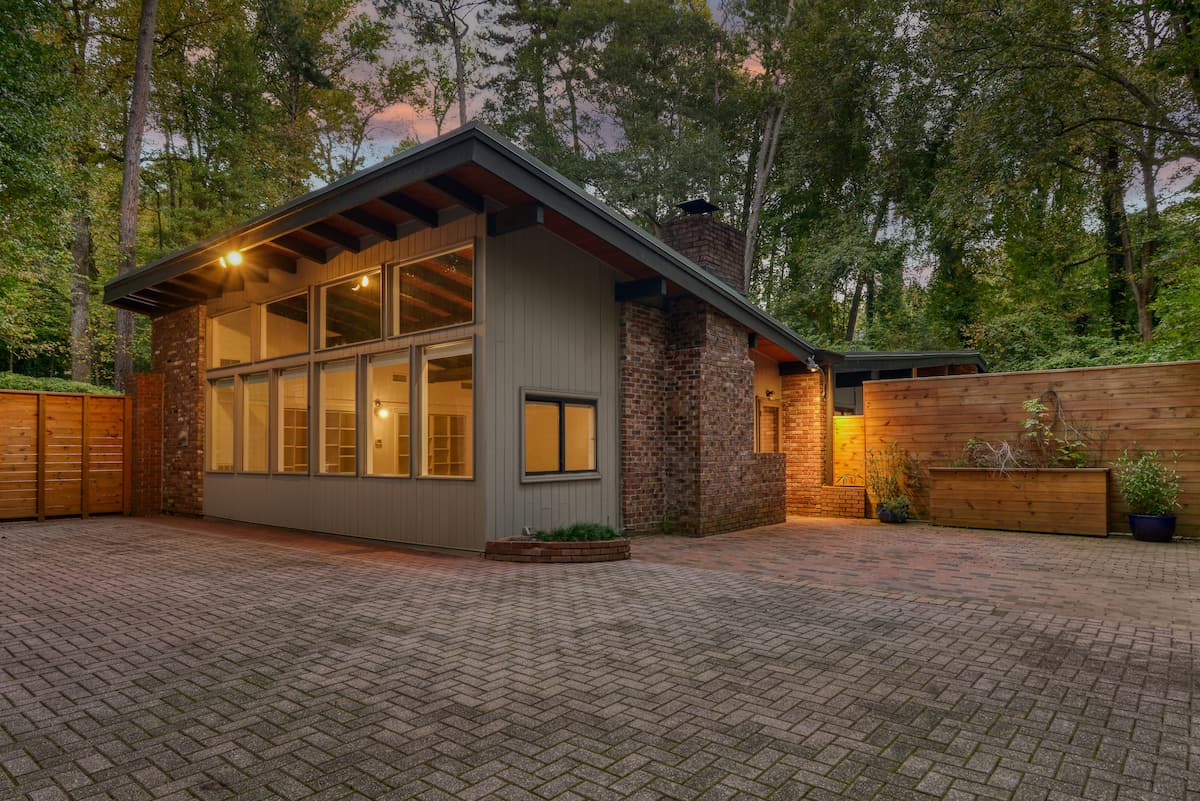 1172-W.-Wesley-Rd-4755