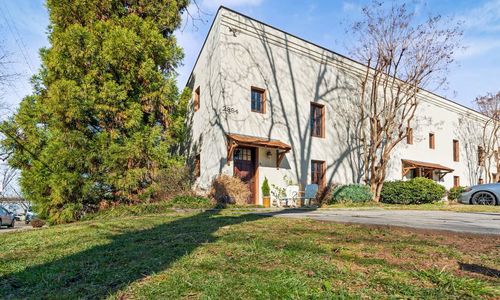 JUST LISTED - 2894 Washington Street #A, Avondale Estat&hellip;