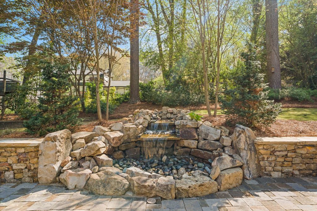 best Atlanta realtor, top selling listing agent, moving to Atlanta