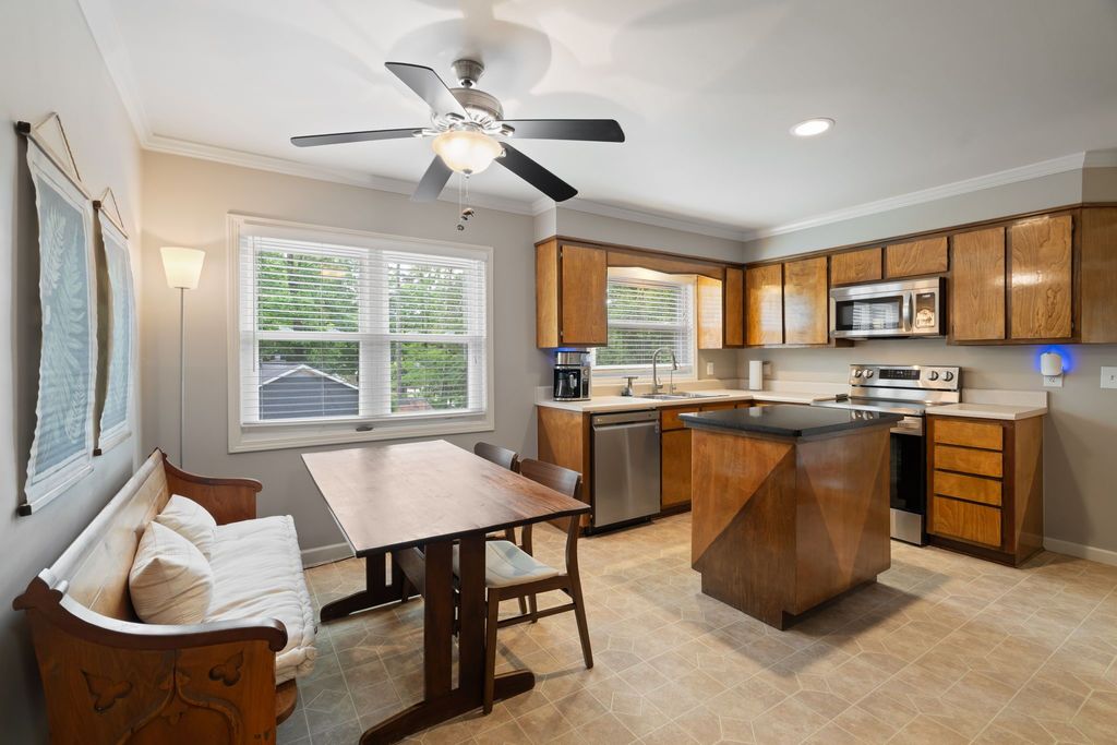top selling listing agent, best homes for sale with pool, best Atlanta realtor, homes for sale in Dunwoody