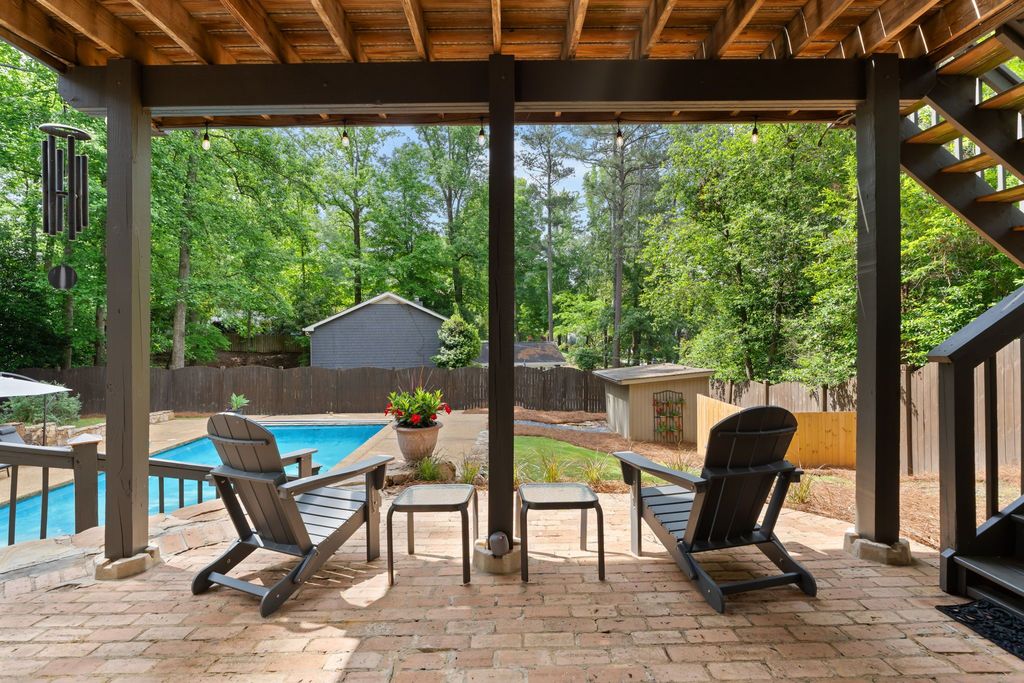 top selling listing agent, best homes for sale with pool, best Atlanta realtor, homes for sale in Dunwoody