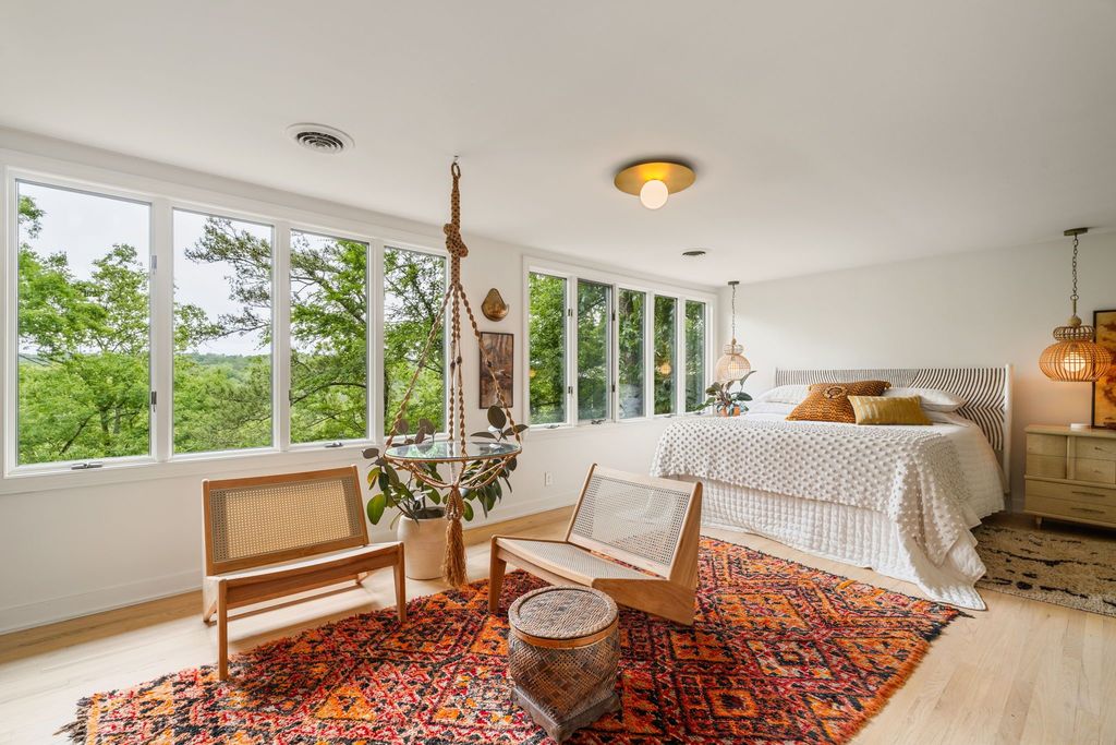 #uniquehomesatlanta, best realtor in metro Atlanta, midcentury homes for sale in Sandy Springs