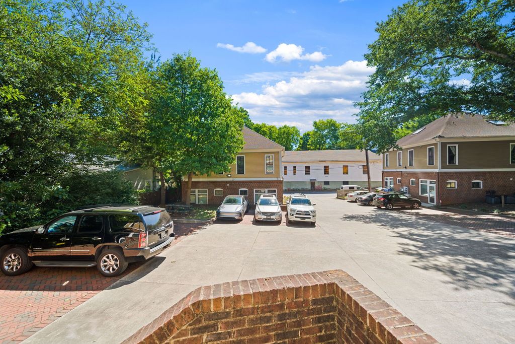 multiuse triplex for sale in Atlanta, top selling Atlanta listing agent, best Atlanta realtor, best income property for sale in Atlanta,
