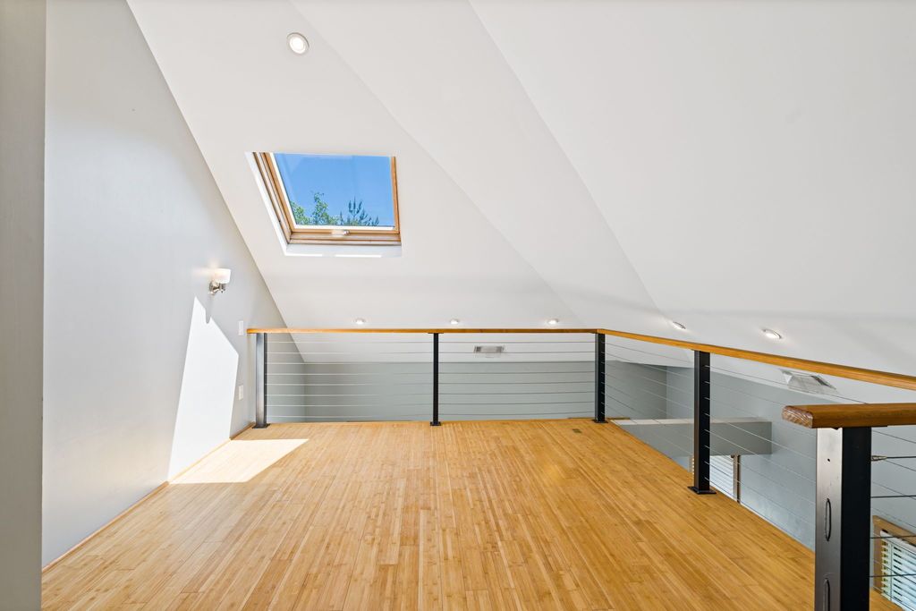 multiuse triplex for sale in Atlanta, top selling Atlanta listing agent, best Atlanta realtor, best income property for sale in Atlanta,