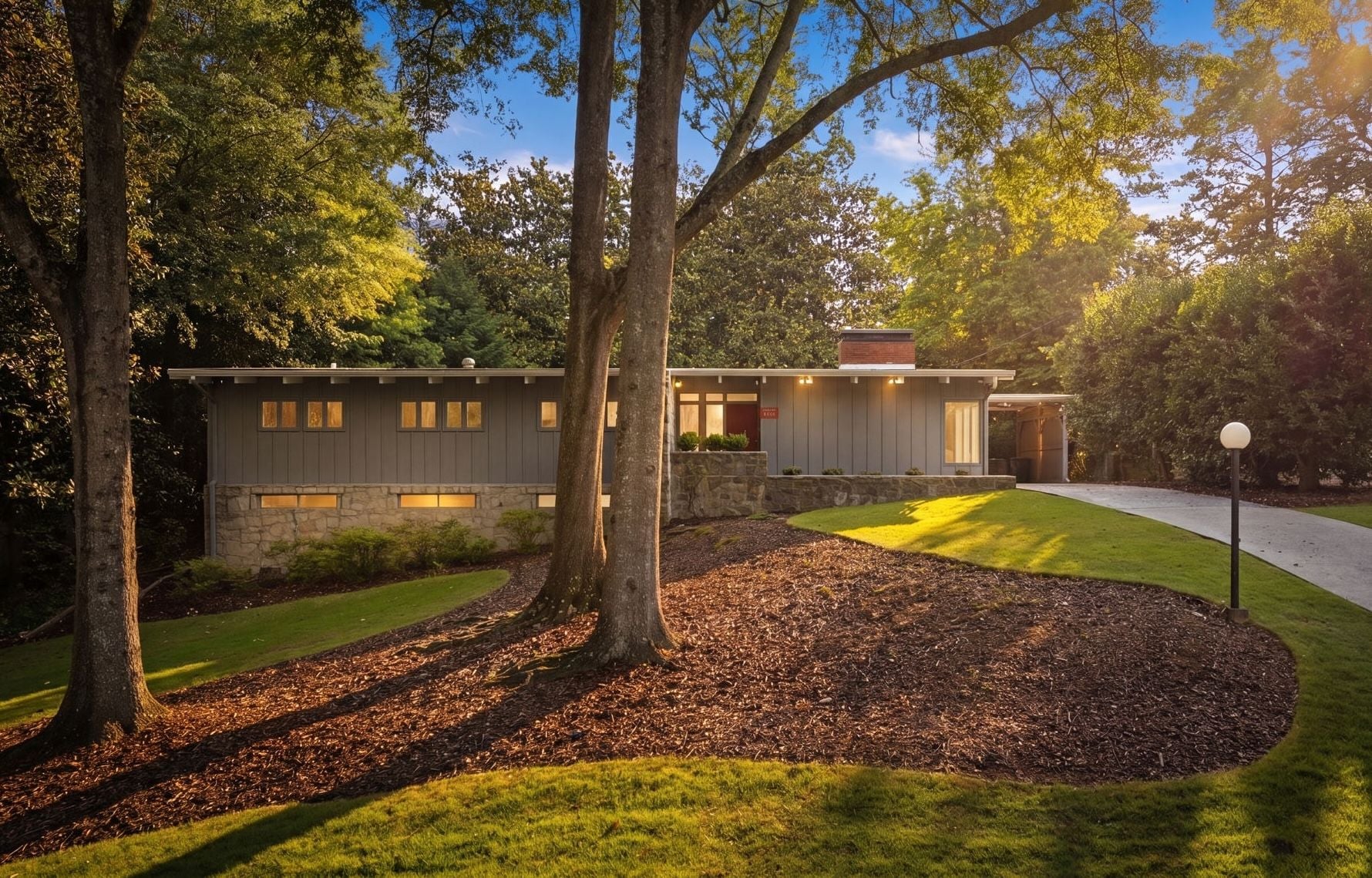 midcentury modern Atlanta, Atlanta's mid century home specialist, top selling Atlanta listing agent, mid century homes in Brookhaven, best Atlanta real estate agent