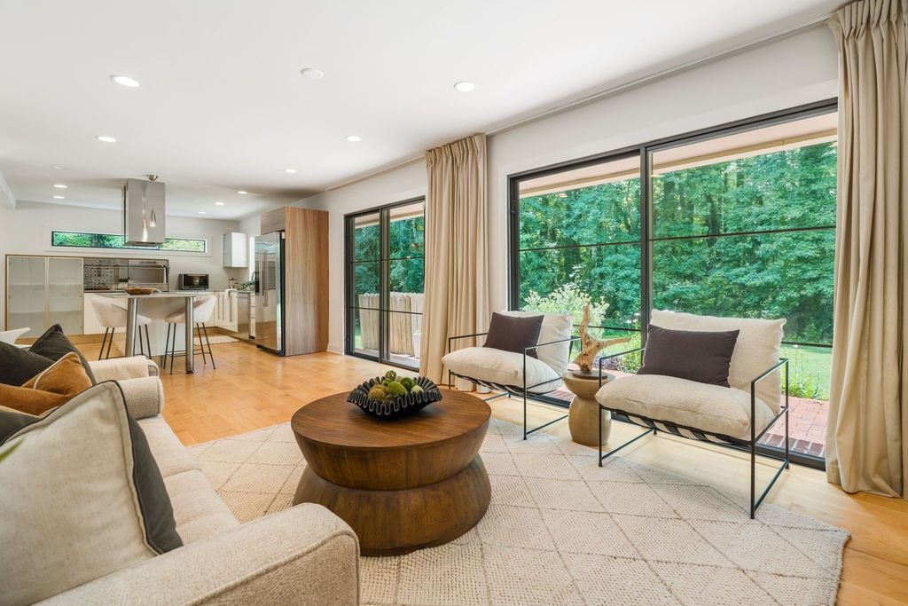 #midcenturymodern, #atlantamidcenturyhomes, #midcenturymodernatlanta, top selling Atlanta listing agent,  best realtor for unique homes, find the best real estate agent near me