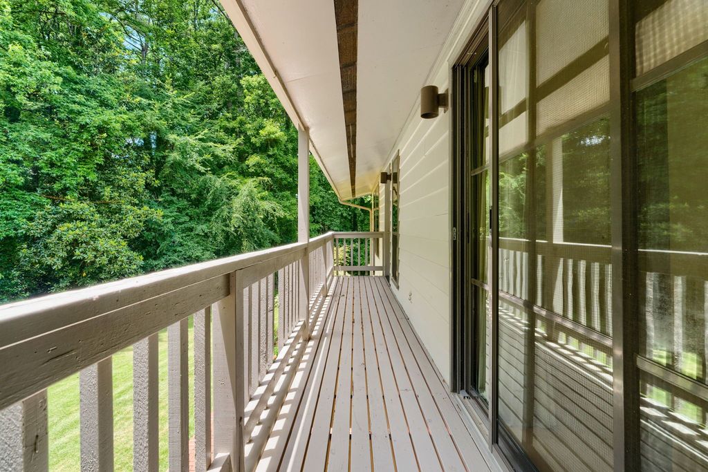 #midcenturymodern, #atlantamidcenturyhomes, #midcenturymodernatlanta, top selling Atlanta listing agent,  best realtor for unique homes, find the best real estate agent near me